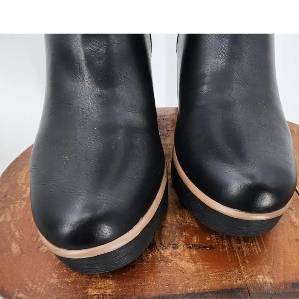 New NWOB SOUL Naturalizer Adrian Wedge‎ Boot Size 10 Black